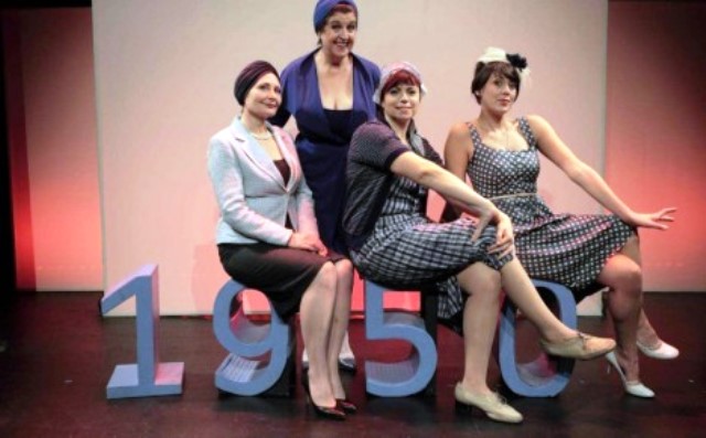 مسرحية هزلية تستعرض وضع المرأة الفرنسية عبر أربعة أجيال